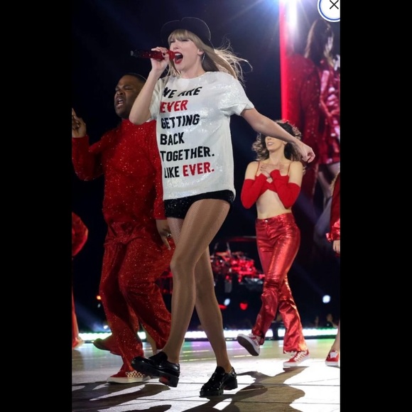 Life Size Taylor Swift Cardboard Cutout